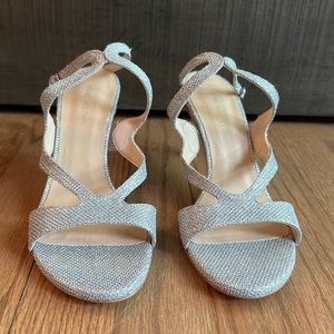 Stuart Weitzman Mariposa Glitter Metalliac Strappy Sandal Size 7 - NEW no tags